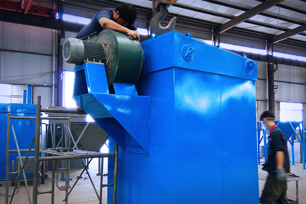 布袋除尘器古怪猴子试玩官网入口科技车间生产中